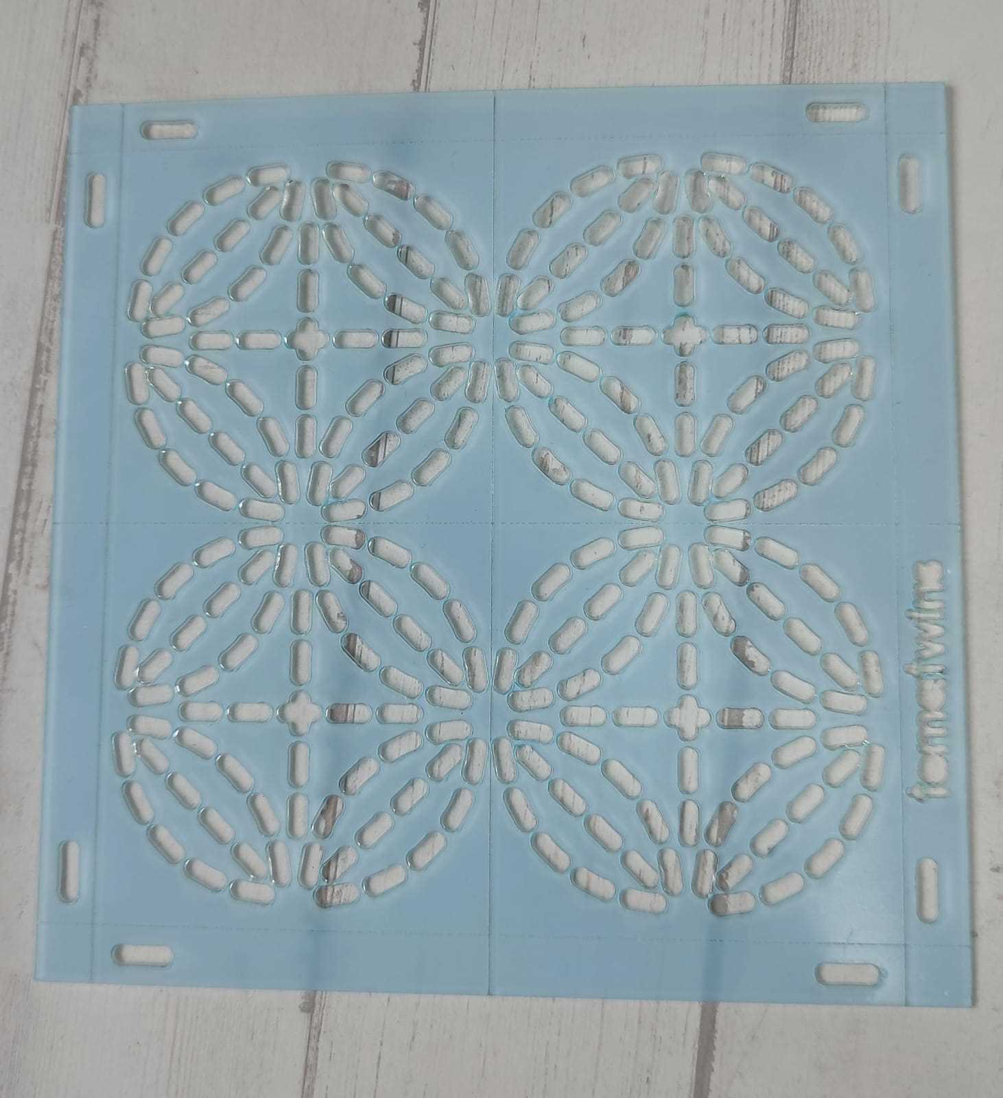 plantilla sashiko de 14 cms x 14 cms para marcar el diseño "7 tesoros"